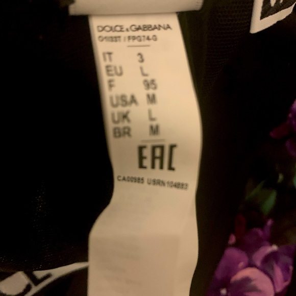 Gorgeous Dolce & Gabbana & DJ Khalid top/ short set 💜 - Picture 5 of 9